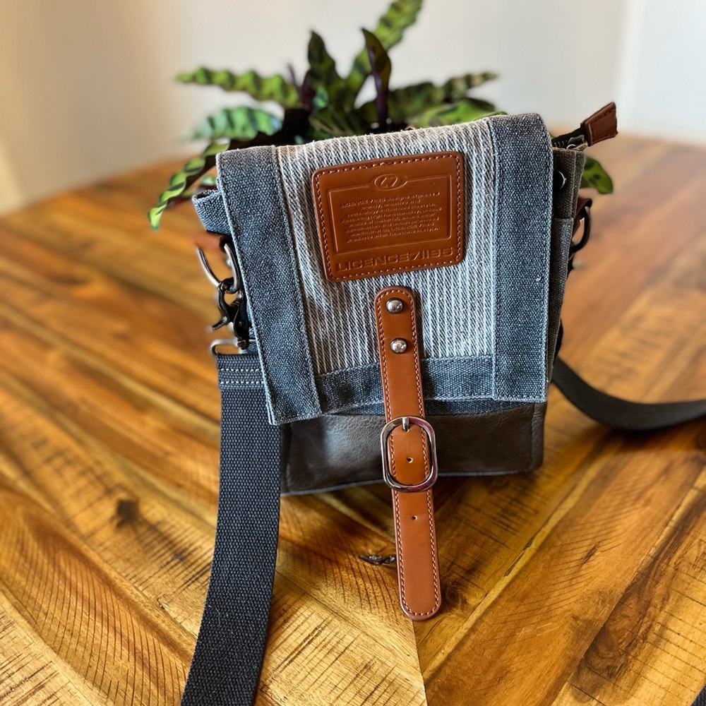 license71195 Canvas Bag